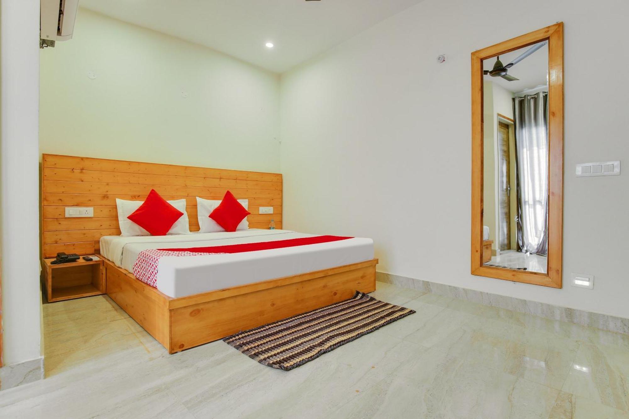 Flagship Hotel City Park Mohali Exterior foto